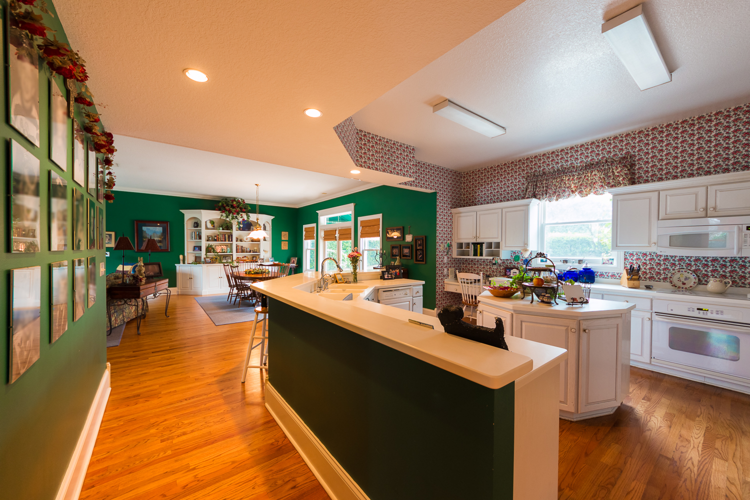 Gunstock Solid Oak flooring kitchen and dining room